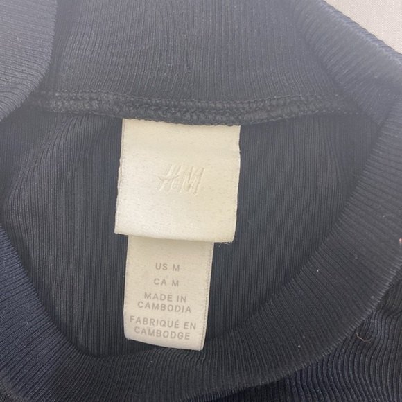 H&M,Women,Black,One Piece,Long Sleeve Top.Size-Medium - Picture 11 of 11